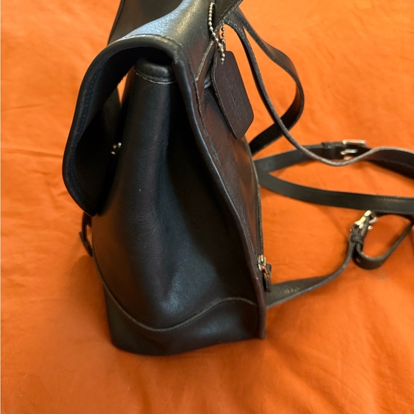 COACH vintage turnlock backpack purse in black with silver hardware. 90s! - Picture 3 of 15
